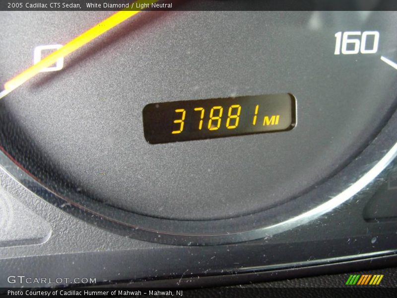 White Diamond / Light Neutral 2005 Cadillac CTS Sedan
