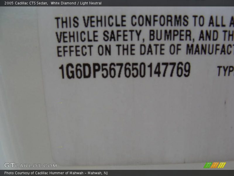 White Diamond / Light Neutral 2005 Cadillac CTS Sedan