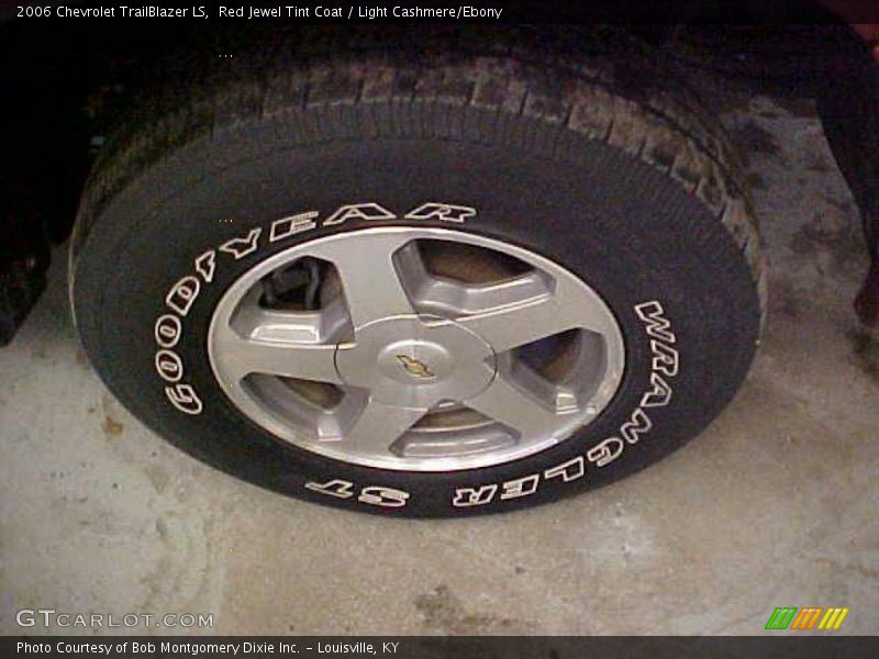 Red Jewel Tint Coat / Light Cashmere/Ebony 2006 Chevrolet TrailBlazer LS