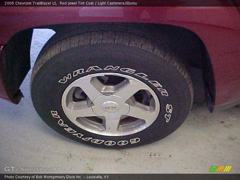 Red Jewel Tint Coat / Light Cashmere/Ebony 2006 Chevrolet TrailBlazer LS