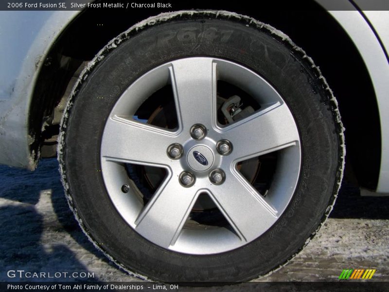 Silver Frost Metallic / Charcoal Black 2006 Ford Fusion SE