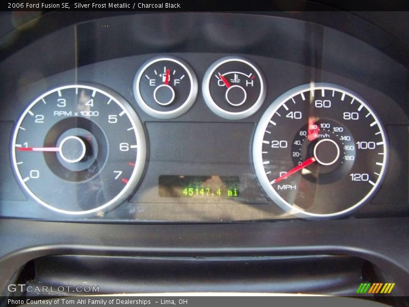 Silver Frost Metallic / Charcoal Black 2006 Ford Fusion SE