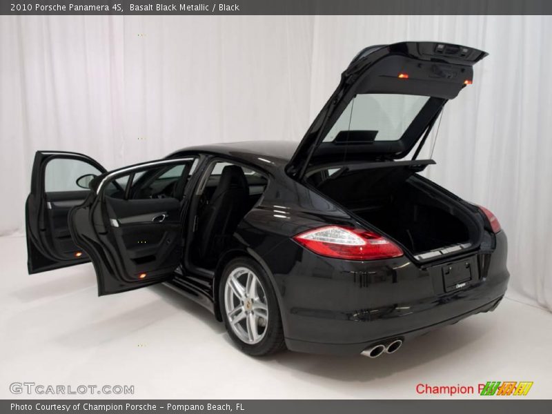 Basalt Black Metallic / Black 2010 Porsche Panamera 4S