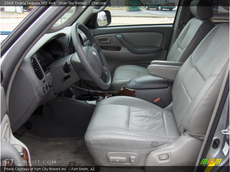 Silver Sky Metallic / Charcoal 2004 Toyota Sequoia SR5 4x4