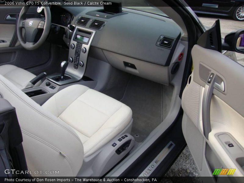 Solid Black / Calcite Cream 2006 Volvo C70 T5 Convertible