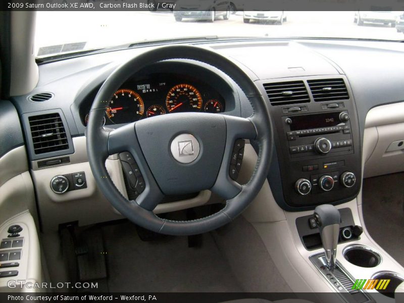 Carbon Flash Black / Gray 2009 Saturn Outlook XE AWD