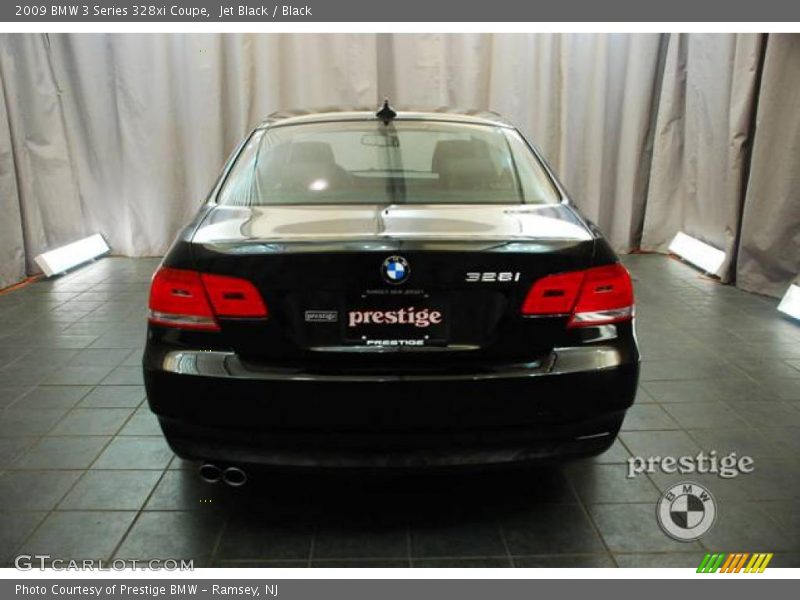 Jet Black / Black 2009 BMW 3 Series 328xi Coupe