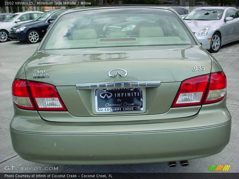 Millenium Jade Metallic / Willow 2002 Infiniti I 35
