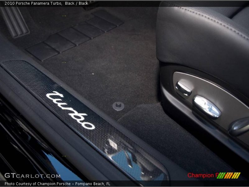 Black / Black 2010 Porsche Panamera Turbo