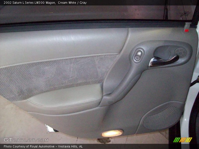 Cream White / Gray 2002 Saturn L Series LW300 Wagon