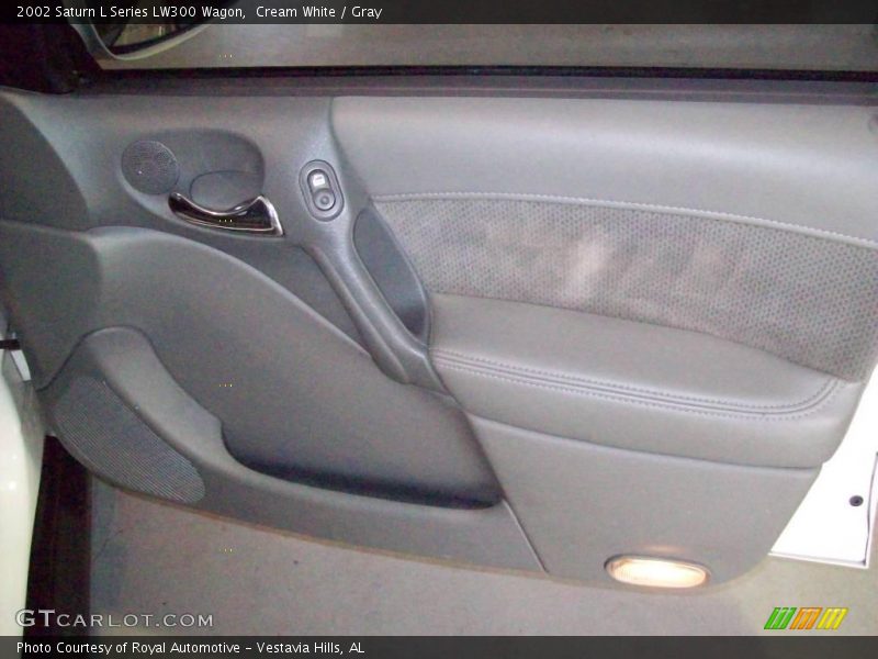 Cream White / Gray 2002 Saturn L Series LW300 Wagon