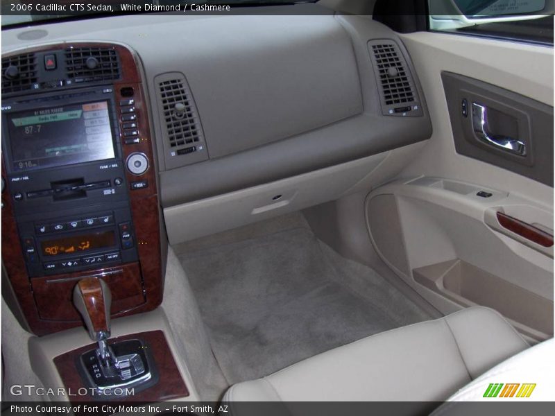 White Diamond / Cashmere 2006 Cadillac CTS Sedan