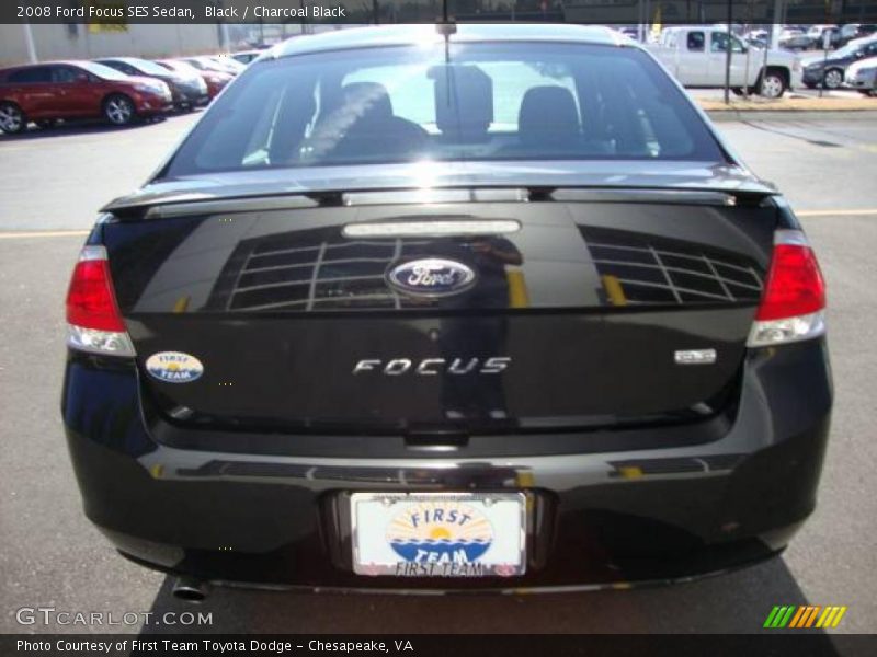 Black / Charcoal Black 2008 Ford Focus SES Sedan