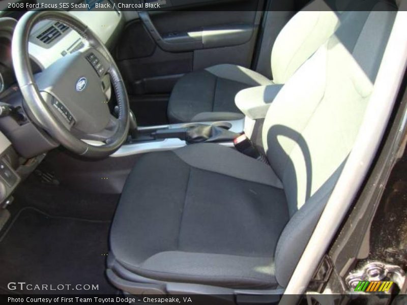 Black / Charcoal Black 2008 Ford Focus SES Sedan