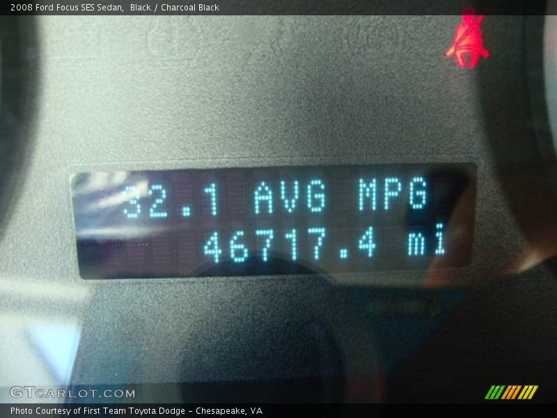 Black / Charcoal Black 2008 Ford Focus SES Sedan