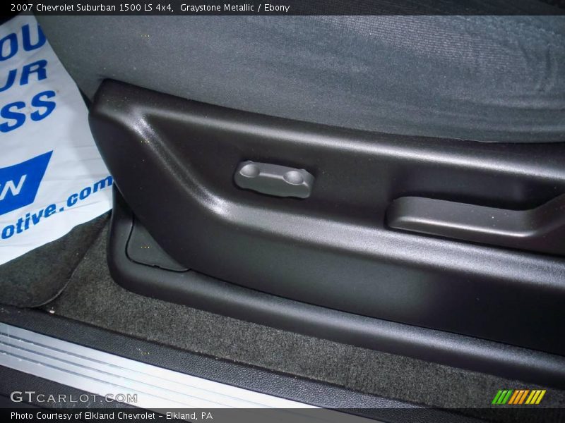 Graystone Metallic / Ebony 2007 Chevrolet Suburban 1500 LS 4x4
