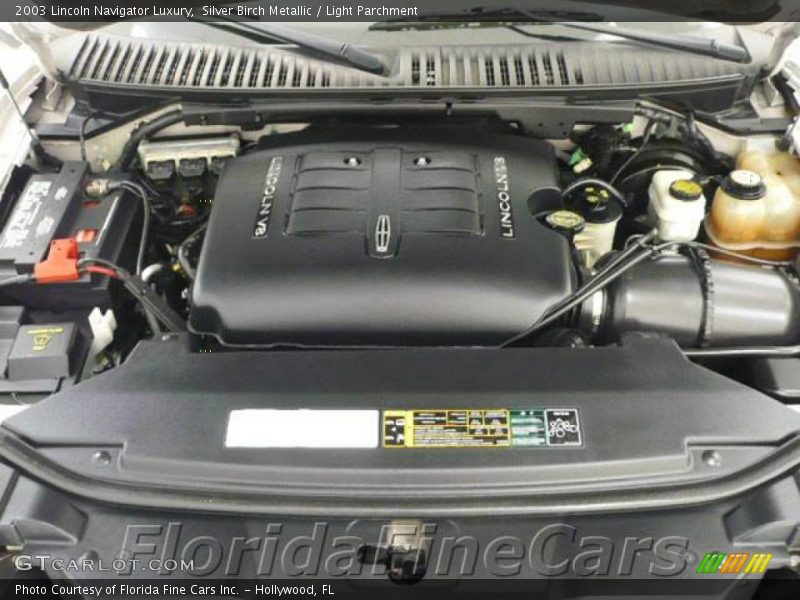 Silver Birch Metallic / Light Parchment 2003 Lincoln Navigator Luxury