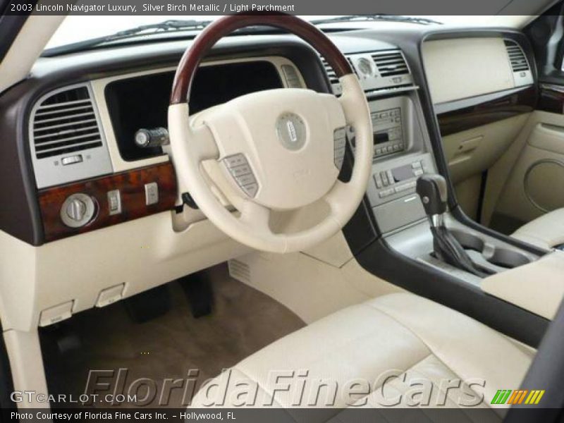 Silver Birch Metallic / Light Parchment 2003 Lincoln Navigator Luxury