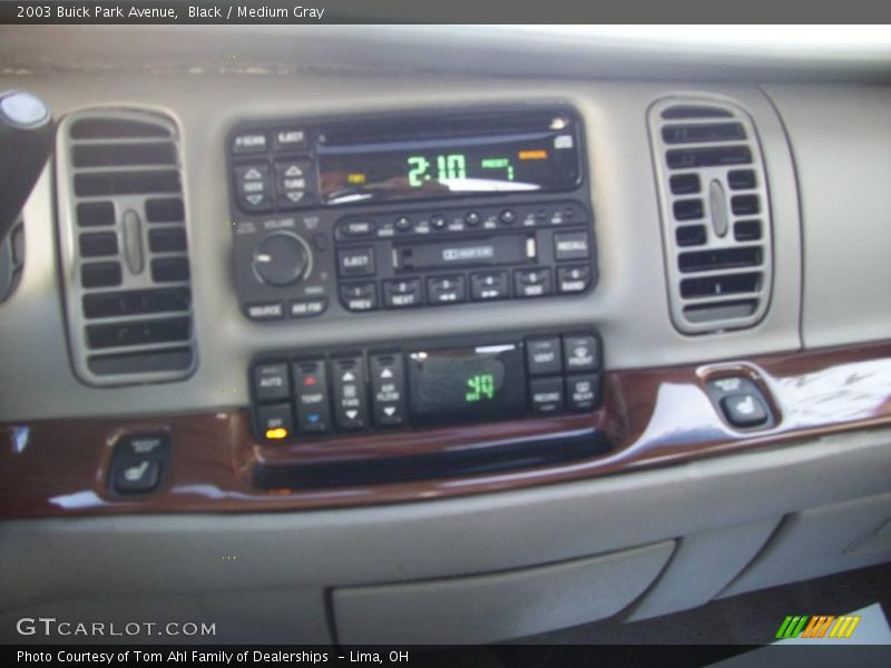 Black / Medium Gray 2003 Buick Park Avenue