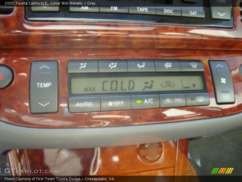 Lunar Mist Metallic / Gray 2005 Toyota Camry XLE