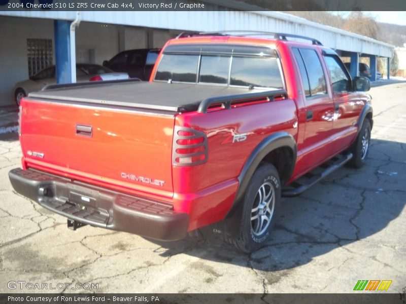 Victory Red / Graphite 2004 Chevrolet S10 LS ZR5 Crew Cab 4x4