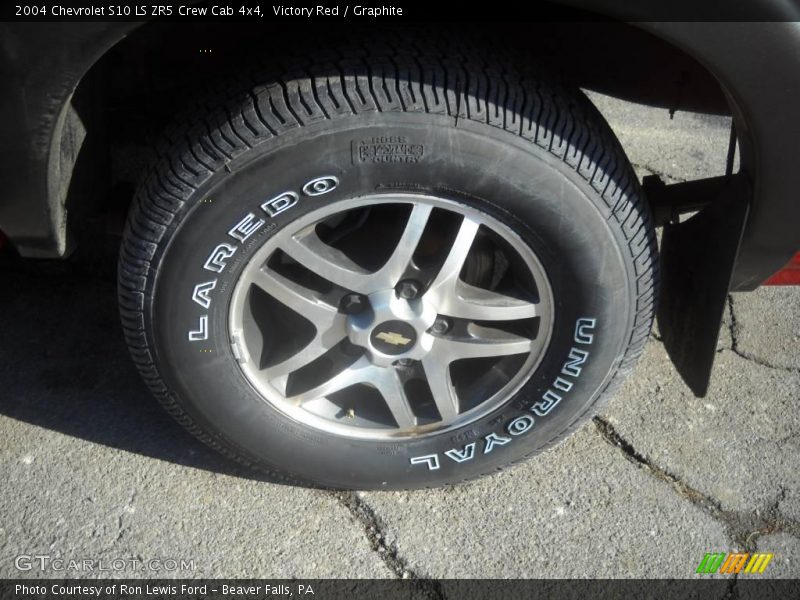 Victory Red / Graphite 2004 Chevrolet S10 LS ZR5 Crew Cab 4x4