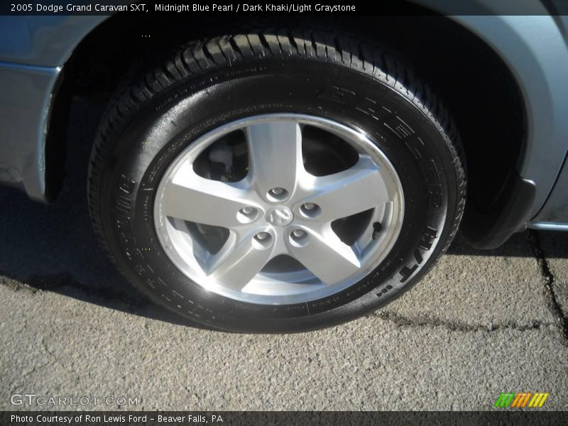 Midnight Blue Pearl / Dark Khaki/Light Graystone 2005 Dodge Grand Caravan SXT