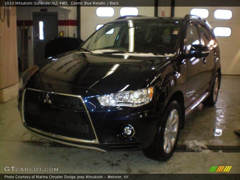 Cosmic Blue Metallic / Black 2010 Mitsubishi Outlander XLS 4WD