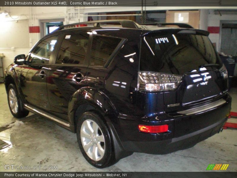 Cosmic Blue Metallic / Black 2010 Mitsubishi Outlander XLS 4WD