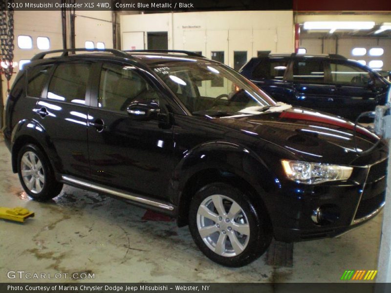 Cosmic Blue Metallic / Black 2010 Mitsubishi Outlander XLS 4WD