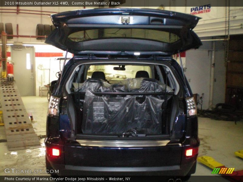 Cosmic Blue Metallic / Black 2010 Mitsubishi Outlander XLS 4WD