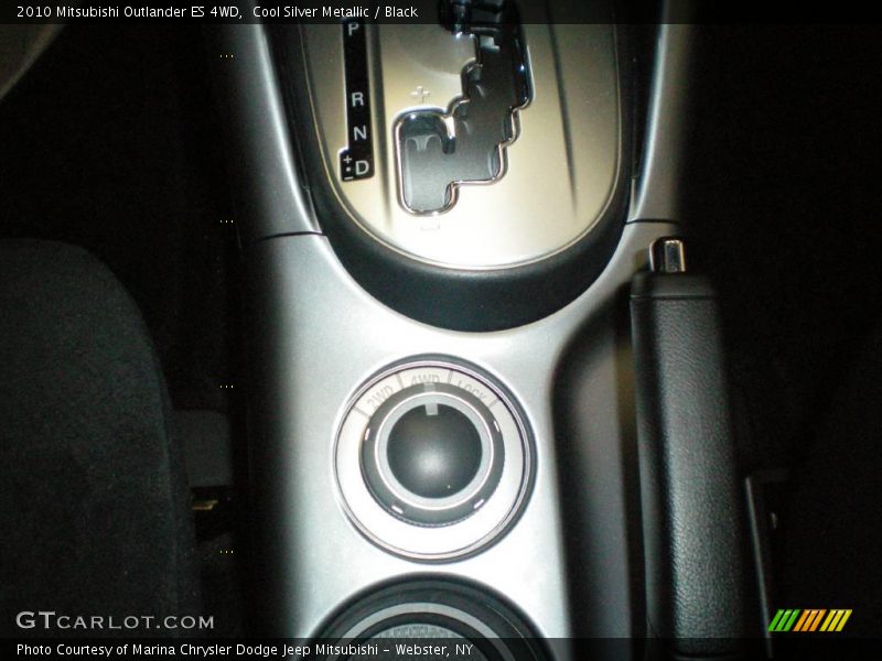 Cool Silver Metallic / Black 2010 Mitsubishi Outlander ES 4WD