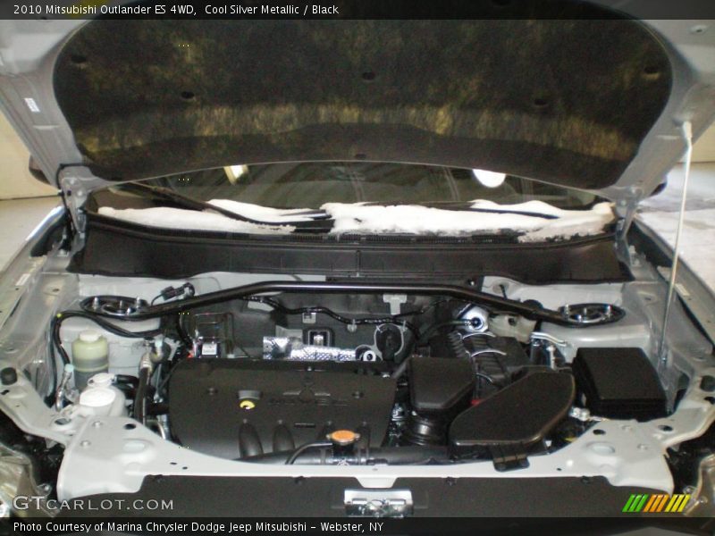Cool Silver Metallic / Black 2010 Mitsubishi Outlander ES 4WD