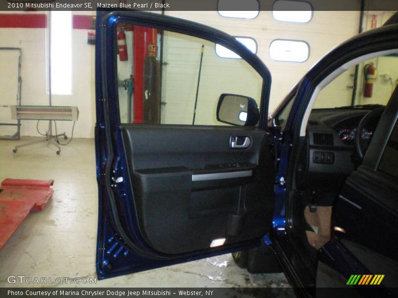 Maizen Blue Pearl / Black 2010 Mitsubishi Endeavor SE