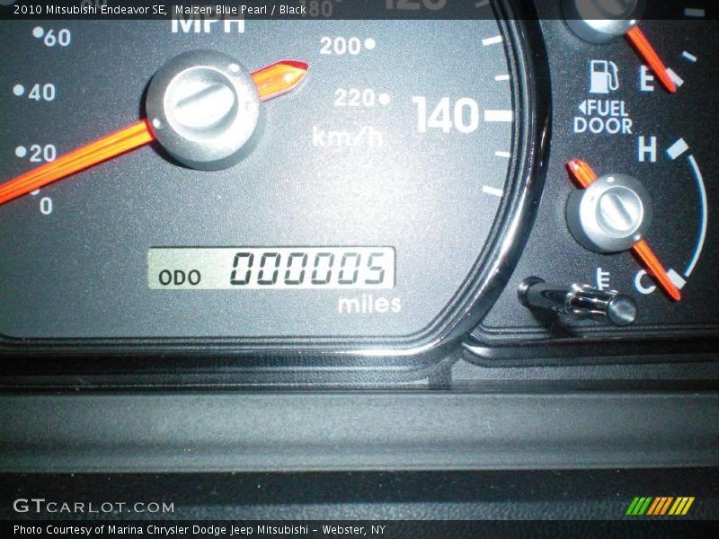 Maizen Blue Pearl / Black 2010 Mitsubishi Endeavor SE