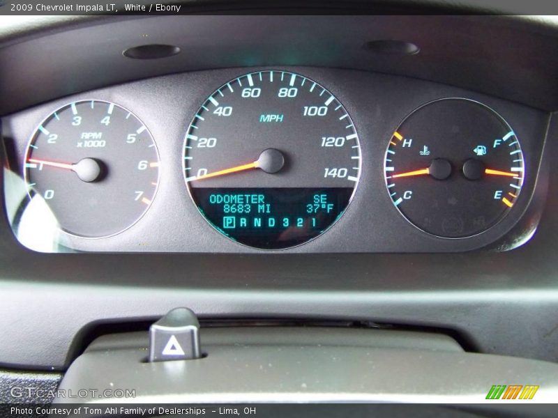 White / Ebony 2009 Chevrolet Impala LT