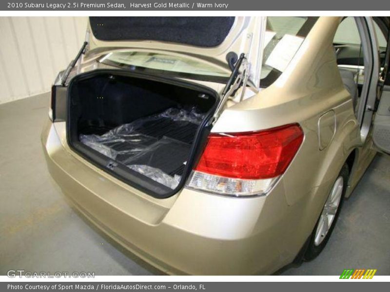 Harvest Gold Metallic / Warm Ivory 2010 Subaru Legacy 2.5i Premium Sedan