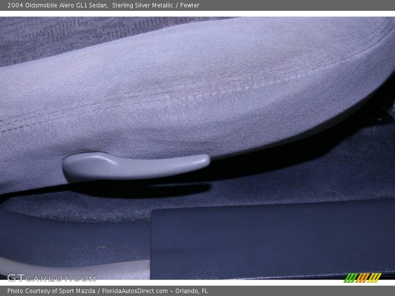 Sterling Silver Metallic / Pewter 2004 Oldsmobile Alero GL1 Sedan