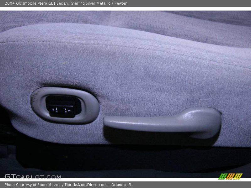 Sterling Silver Metallic / Pewter 2004 Oldsmobile Alero GL1 Sedan