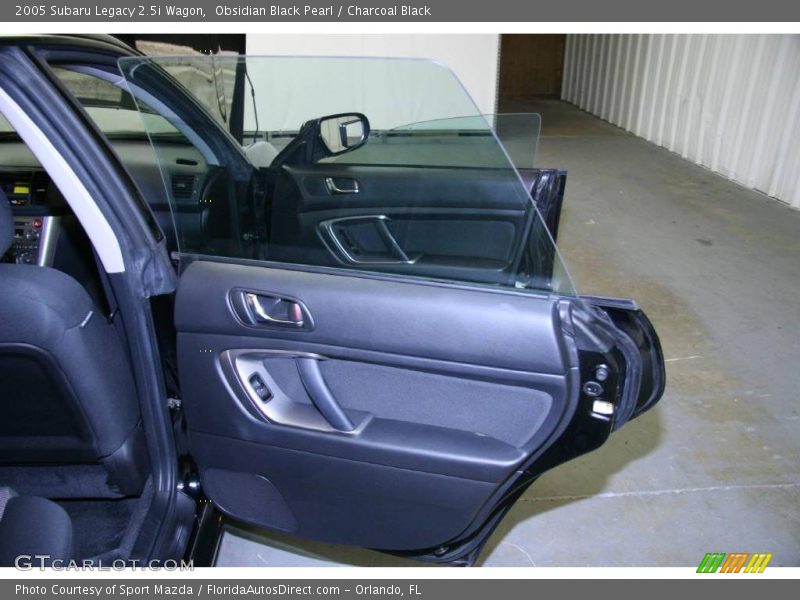 Obsidian Black Pearl / Charcoal Black 2005 Subaru Legacy 2.5i Wagon