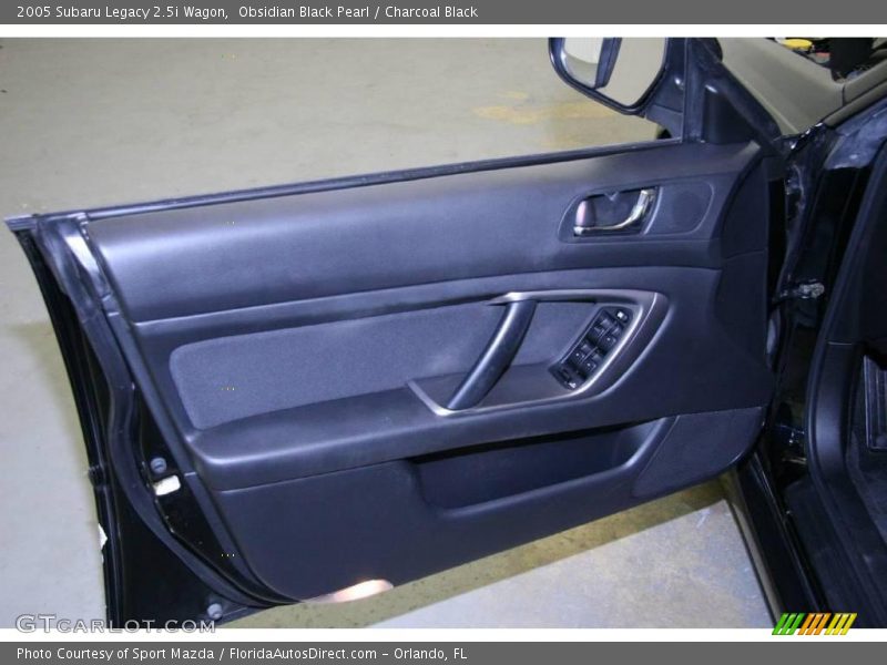 Obsidian Black Pearl / Charcoal Black 2005 Subaru Legacy 2.5i Wagon