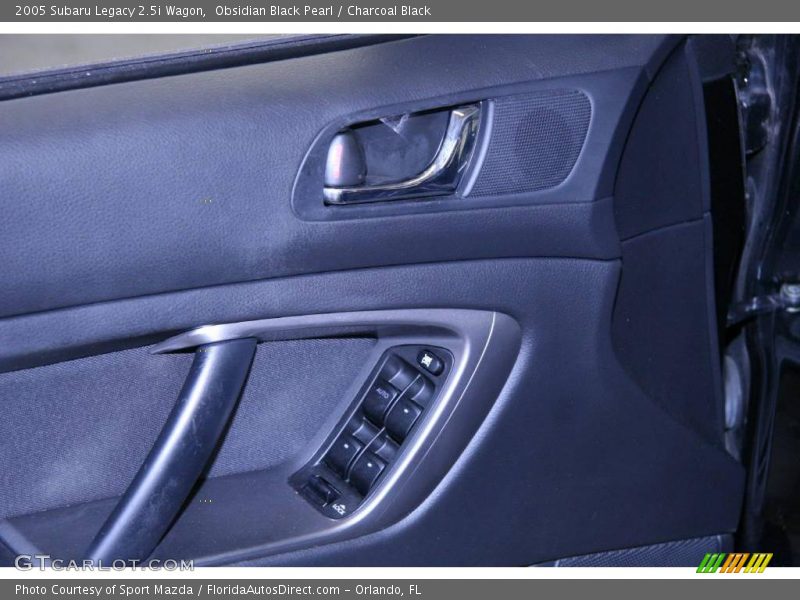 Obsidian Black Pearl / Charcoal Black 2005 Subaru Legacy 2.5i Wagon