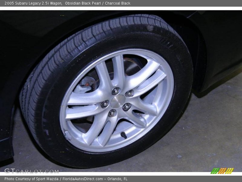 Obsidian Black Pearl / Charcoal Black 2005 Subaru Legacy 2.5i Wagon