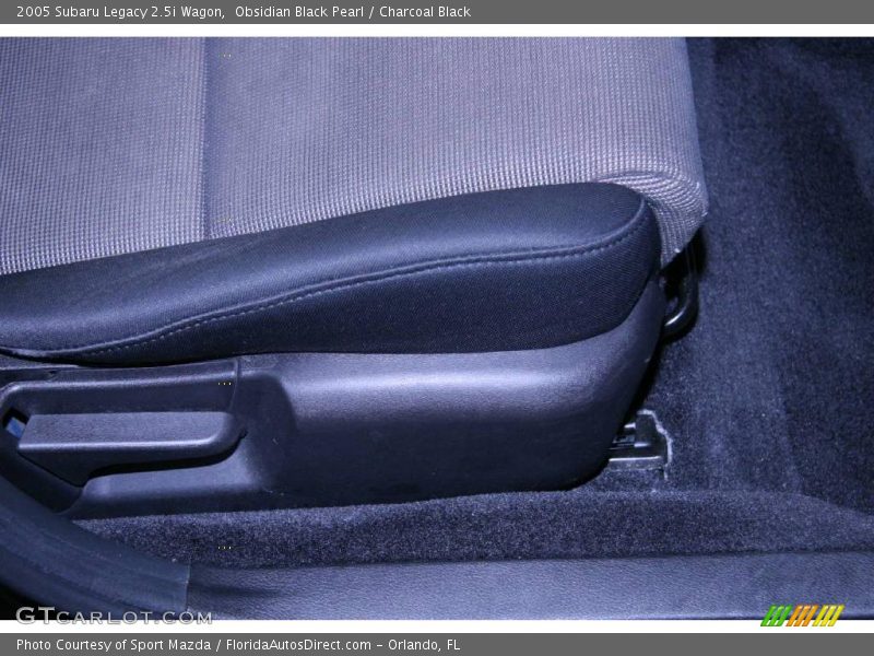 Obsidian Black Pearl / Charcoal Black 2005 Subaru Legacy 2.5i Wagon