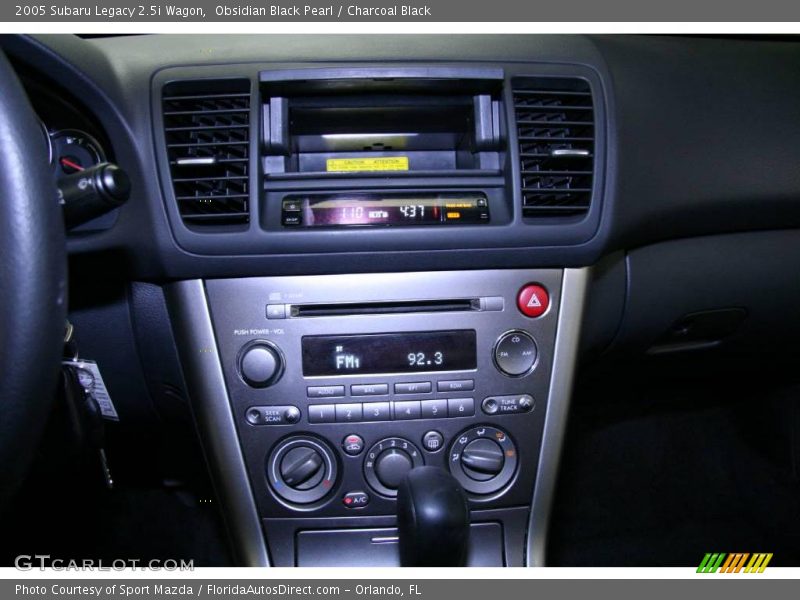 Obsidian Black Pearl / Charcoal Black 2005 Subaru Legacy 2.5i Wagon