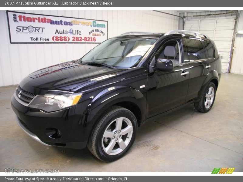 Labrador Black Pearl / Beige 2007 Mitsubishi Outlander XLS