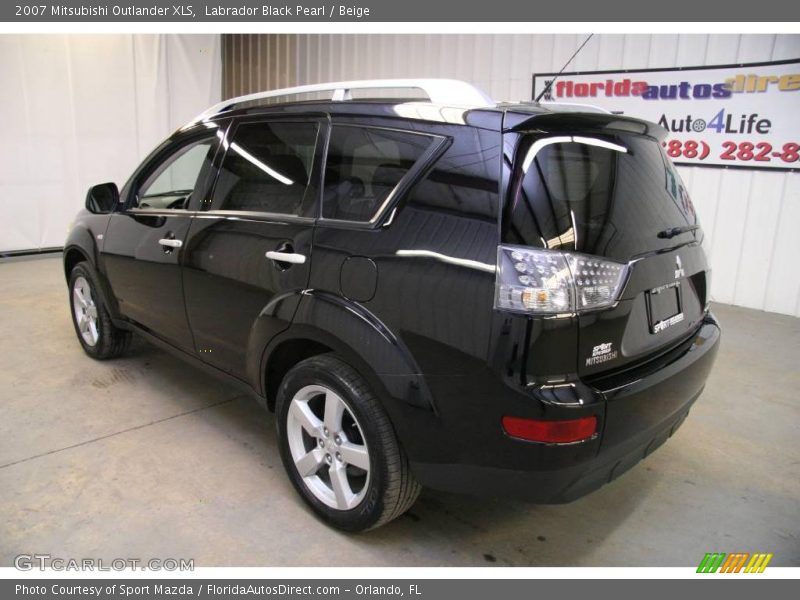 Labrador Black Pearl / Beige 2007 Mitsubishi Outlander XLS