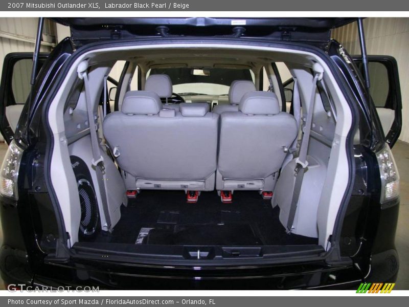 Labrador Black Pearl / Beige 2007 Mitsubishi Outlander XLS