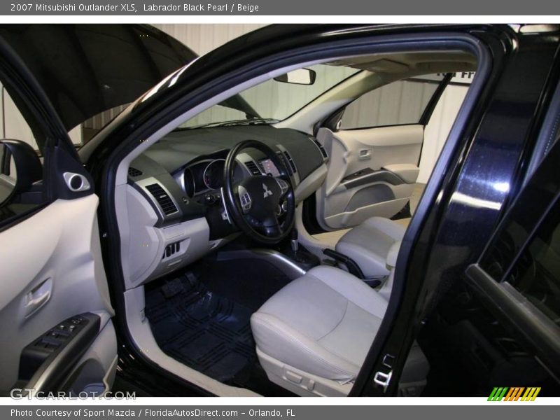 Labrador Black Pearl / Beige 2007 Mitsubishi Outlander XLS