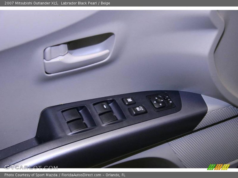 Labrador Black Pearl / Beige 2007 Mitsubishi Outlander XLS